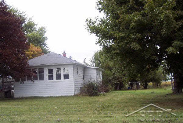 3915 Wadsworth Road Saginaw, MI 48601 - Photo 2 of 2 20036816-1.JPG
