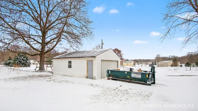 $337,000 | 2939 138th Avenue, Dorr, MI 49323