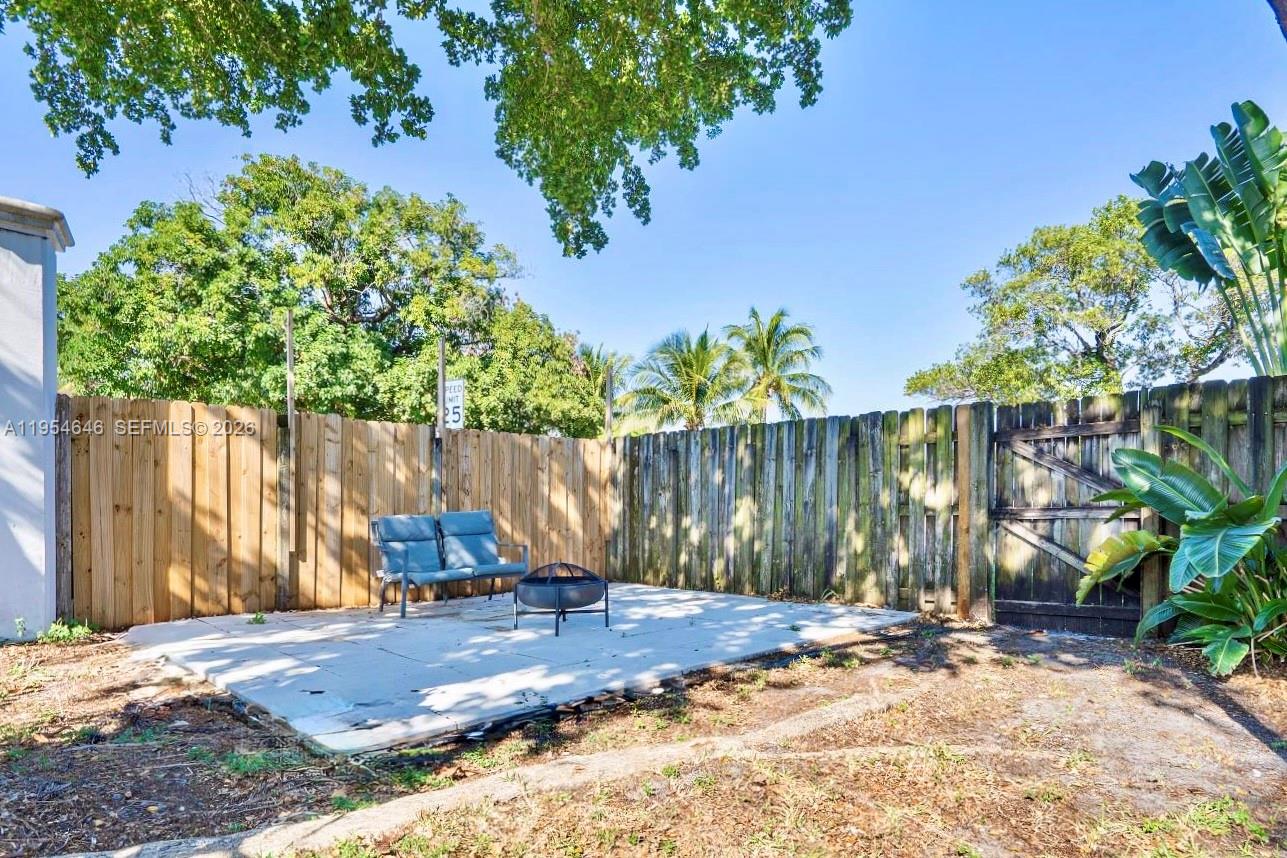 7380 R Northwest 44th Court, Unit RNT Lauderhill, FL 33319 - Photo 25 of 27