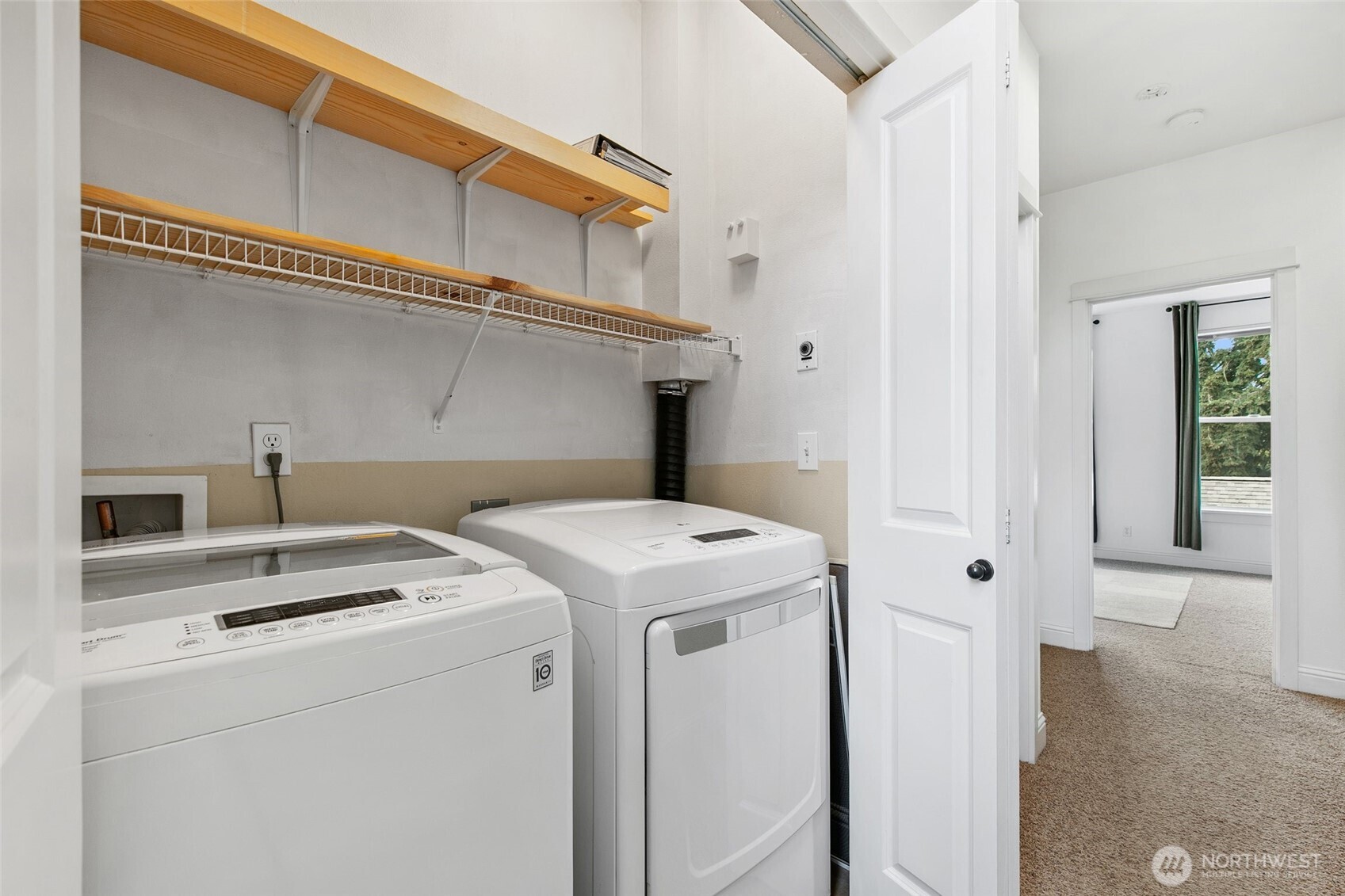 3131 Southwest Raymond Street Seattle, WA 98126 - Photo 27 of 32