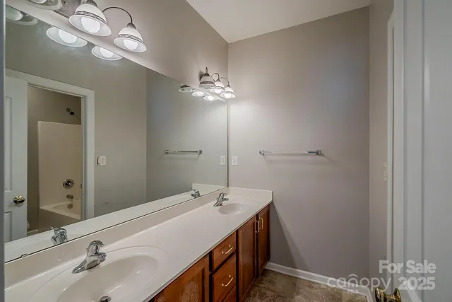 $434,000 | 15131 Callow Forest Drive, Charlotte, NC 28273