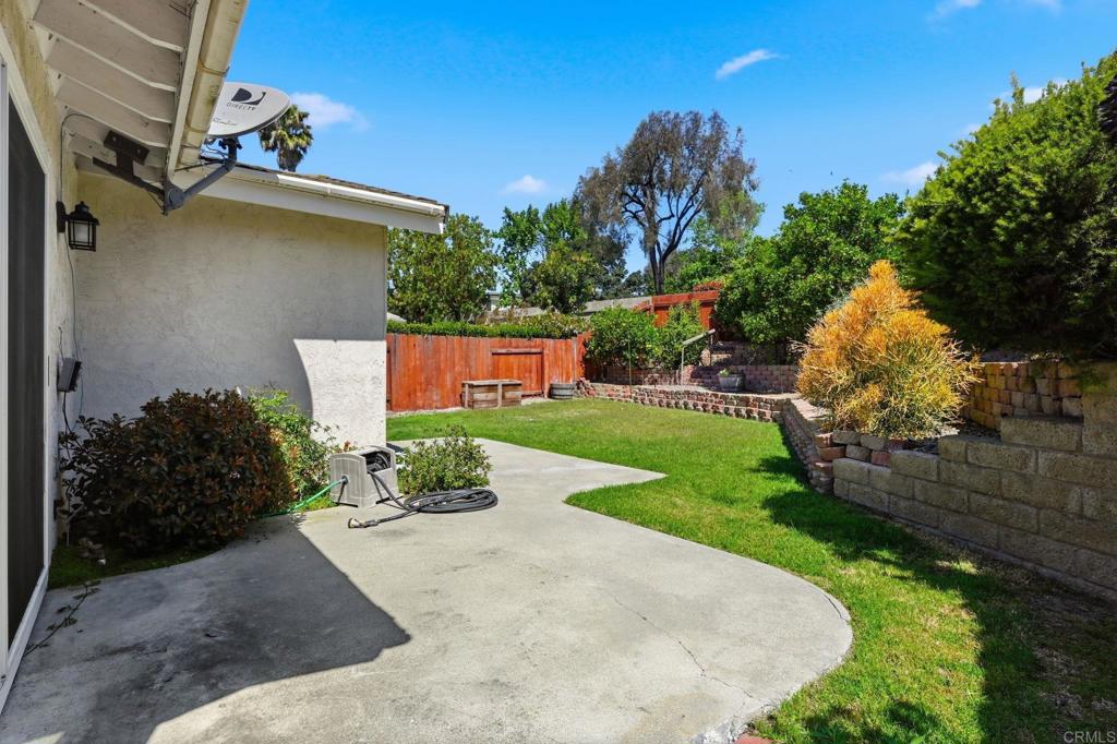 1658 Pleasant Place Encinitas, CA 92024 - Photo 25 of 27