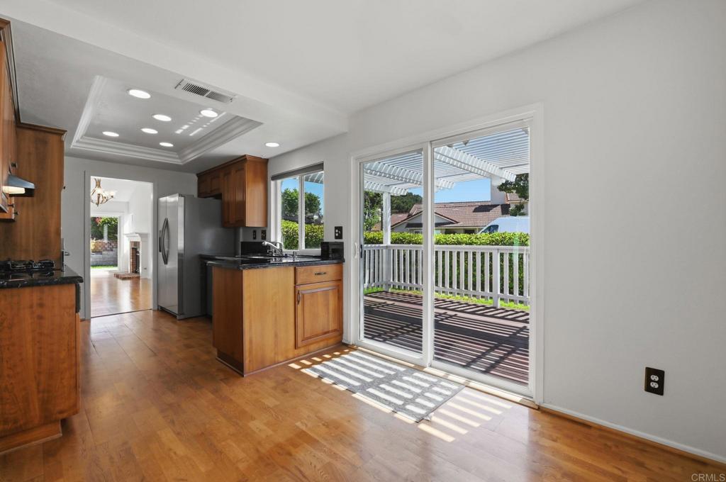 1658 Pleasant Place Encinitas, CA 92024 - Photo 5 of 27