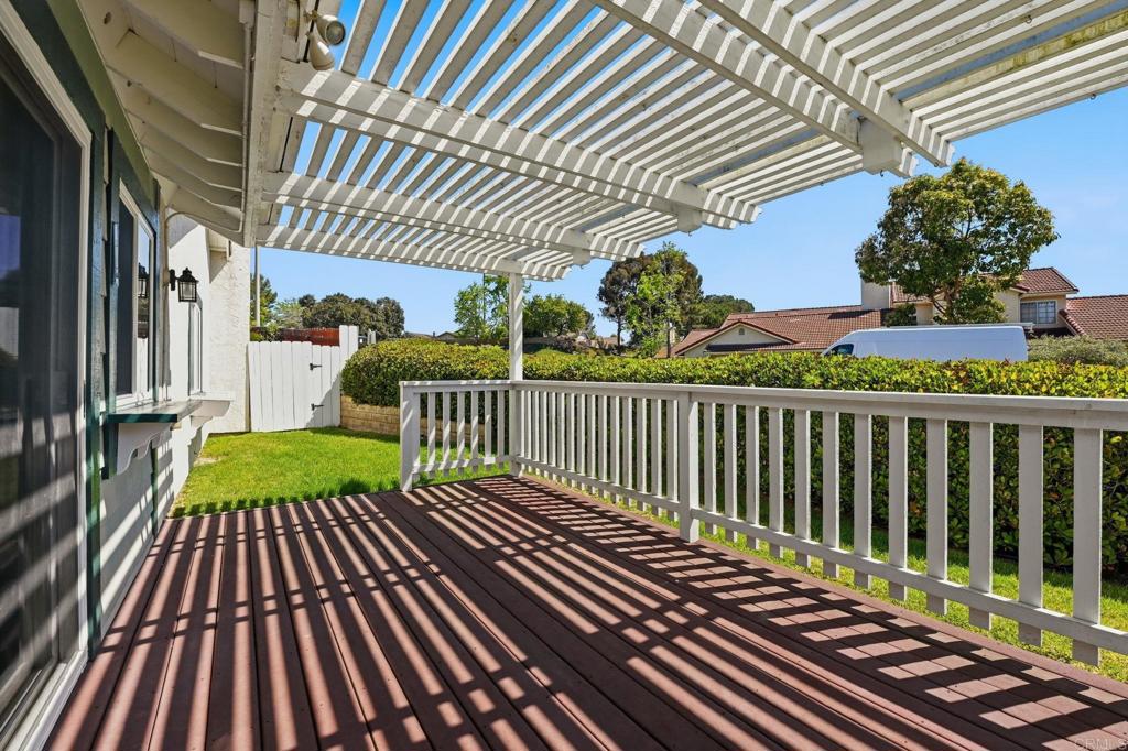 1658 Pleasant Place Encinitas, CA 92024 - Photo 6 of 27