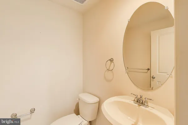 $3,200 | 13411 Deer Highlands Way, Silver Spring, MD 20906