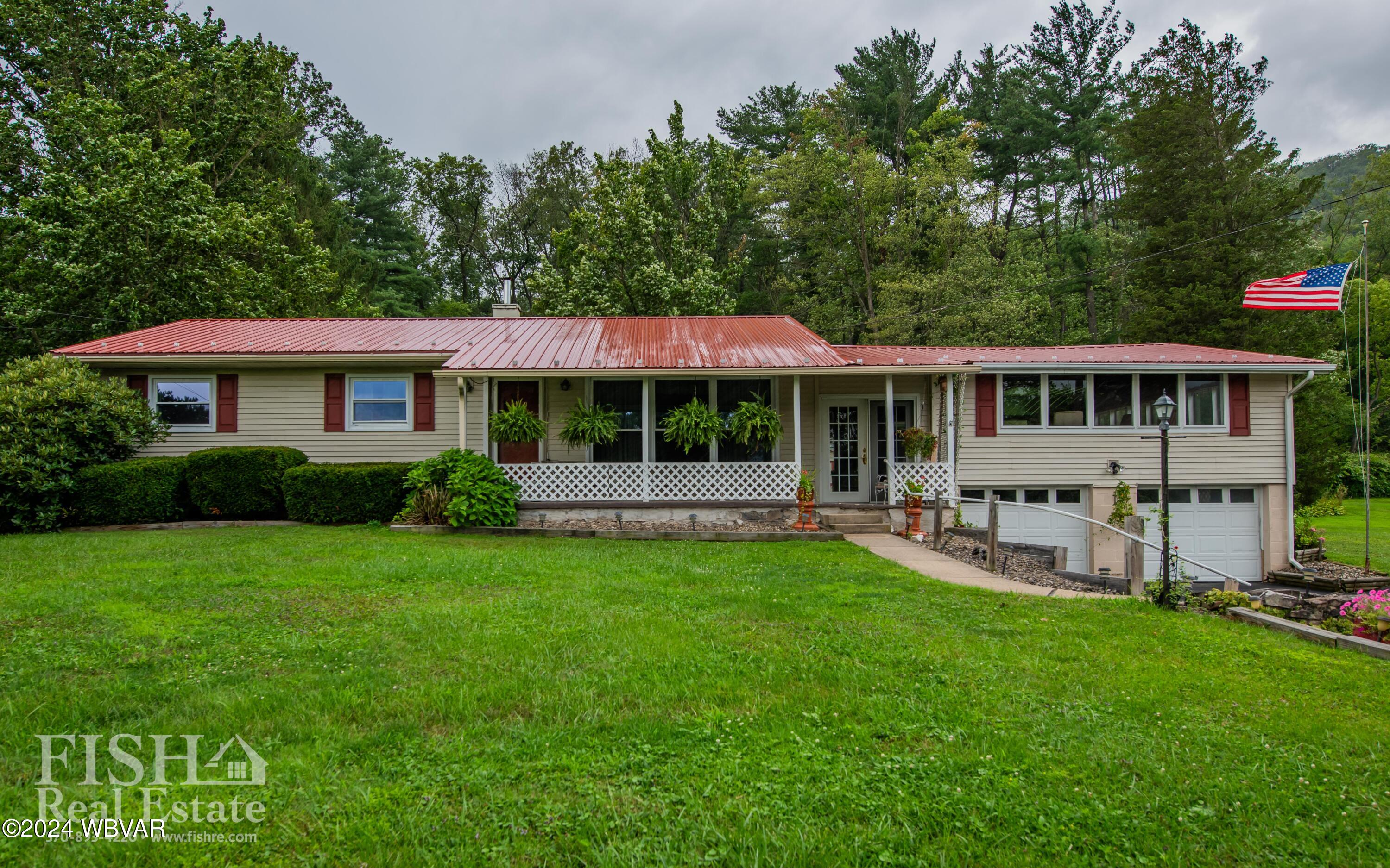 60 Youngs Addition Road Mill Hall, PA 17751 - Photo 2 of 25 DSC_4054