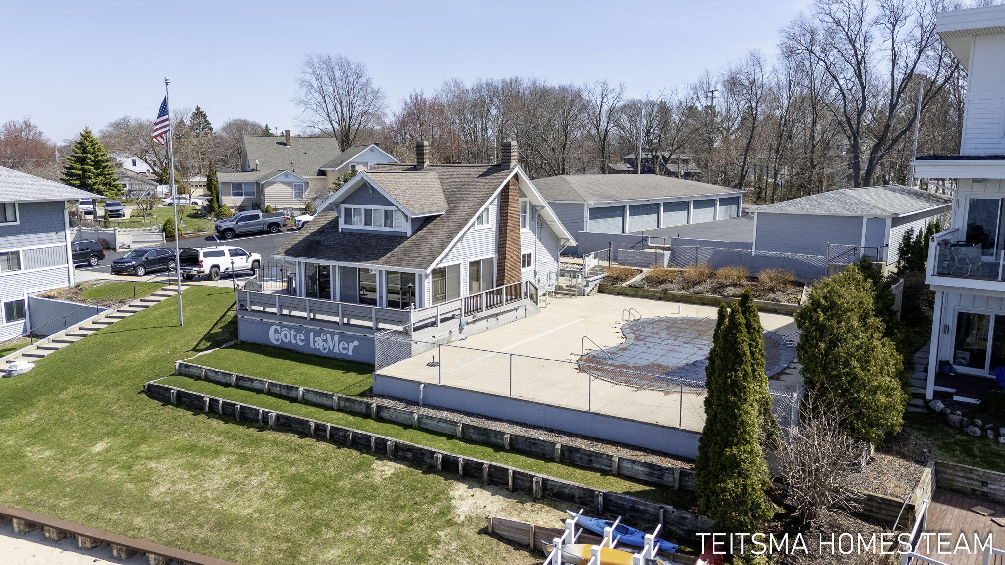 400 Lakeview Street, Unit 25D Spring Lake, MI 49456 - Photo 53 of 73 400 Lakeview Court CLUBHOUSE