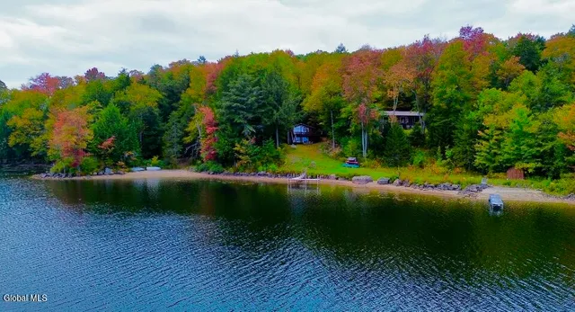 $879,000 | 188 South Shore Road, Lake Pleasant, NY 12108