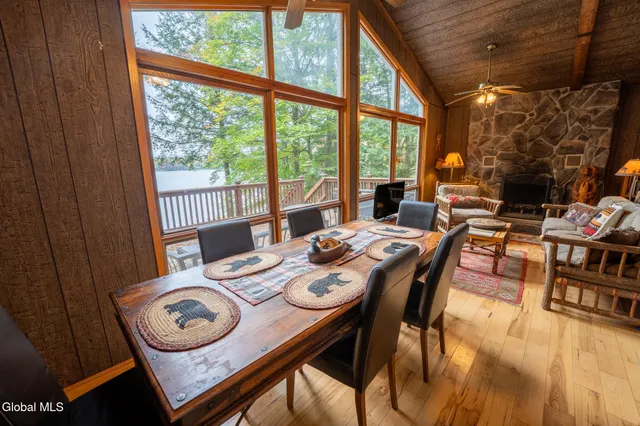 $879,000 | 188 South Shore Road, Lake Pleasant, NY 12108