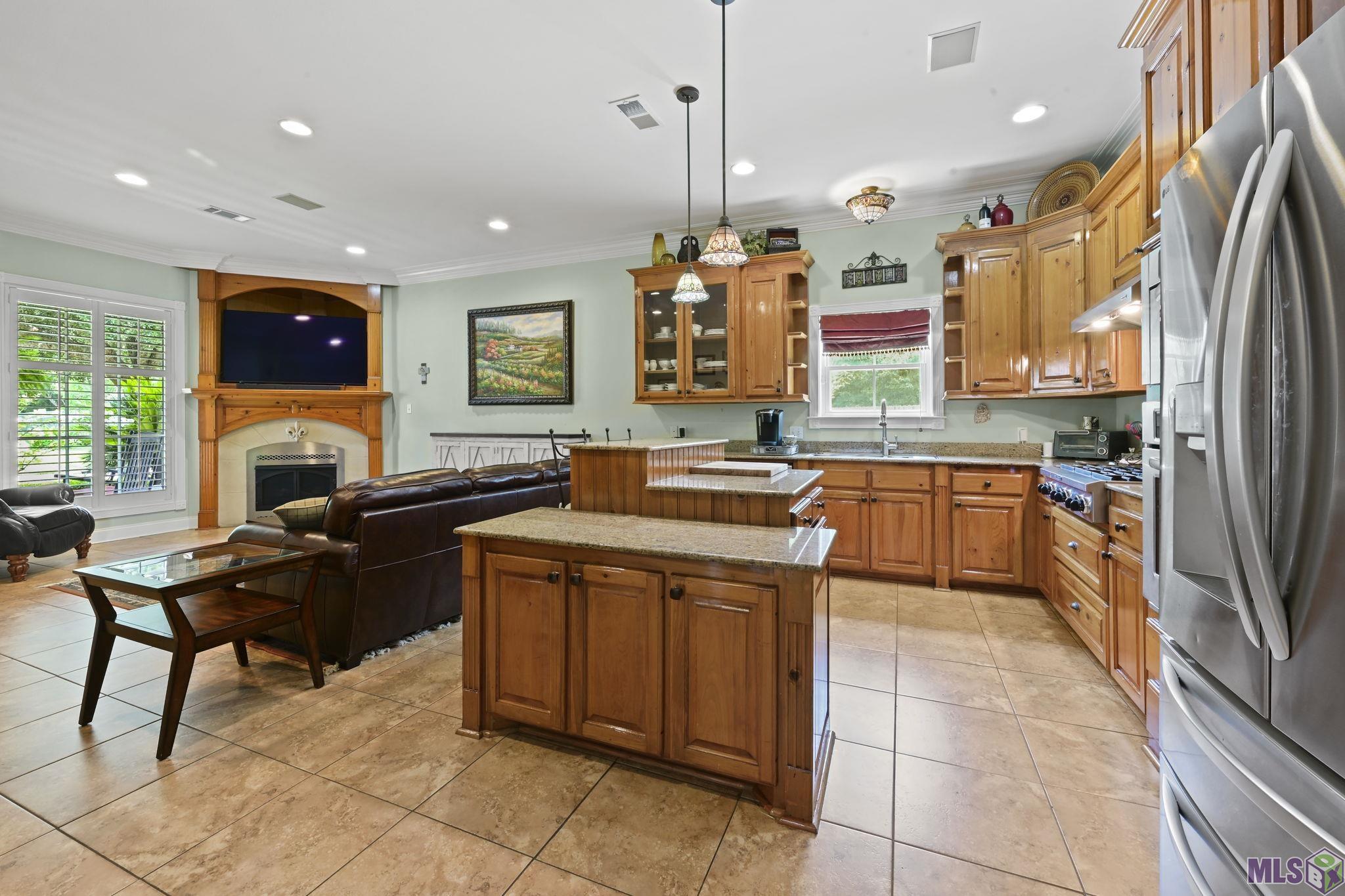 2817 Laurel Estates Court Baton Rouge, LA 70820 - Photo 7 of 39