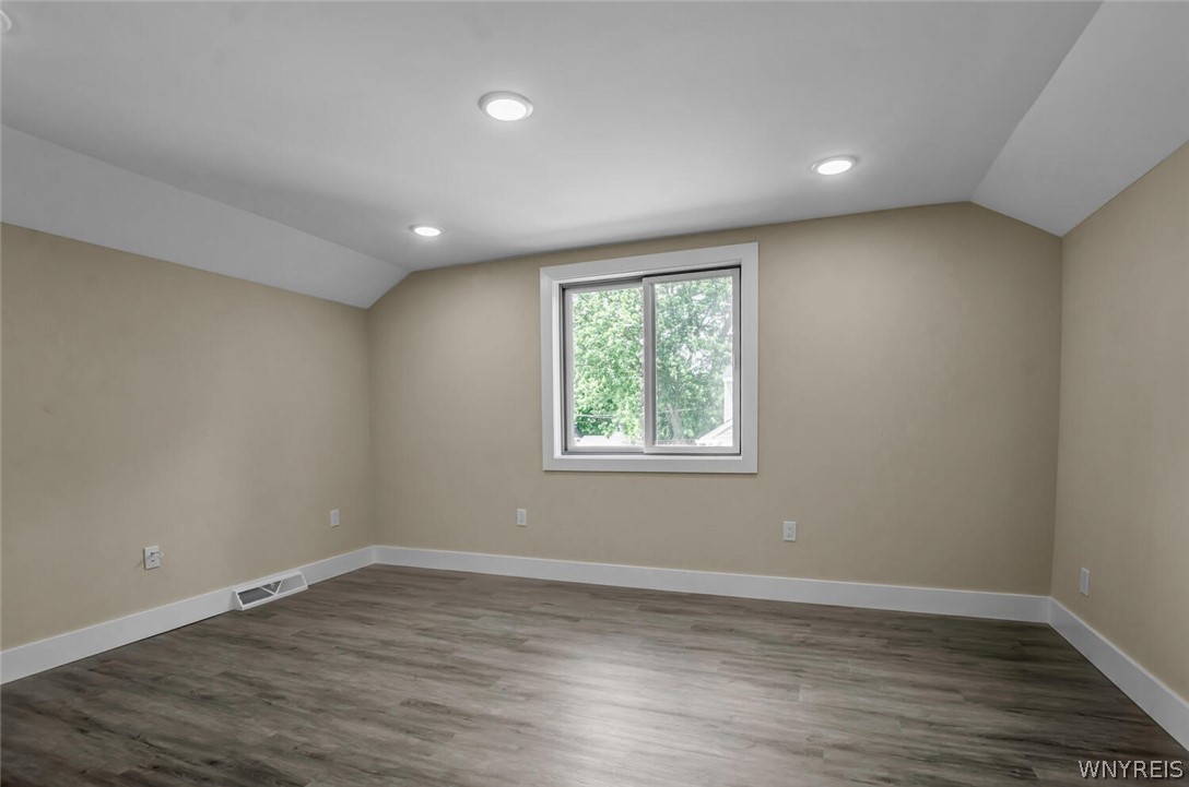 85 Harding Road Buffalo, NY 14220 - Photo 29 of 46