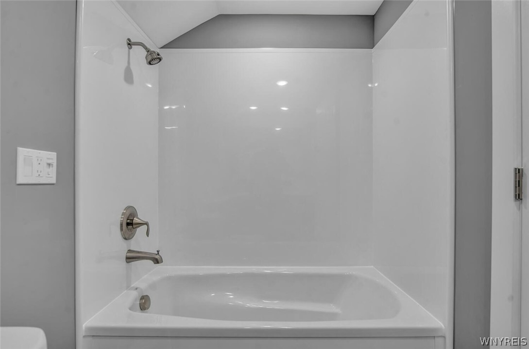 85 Harding Road Buffalo, NY 14220 - Photo 37 of 46