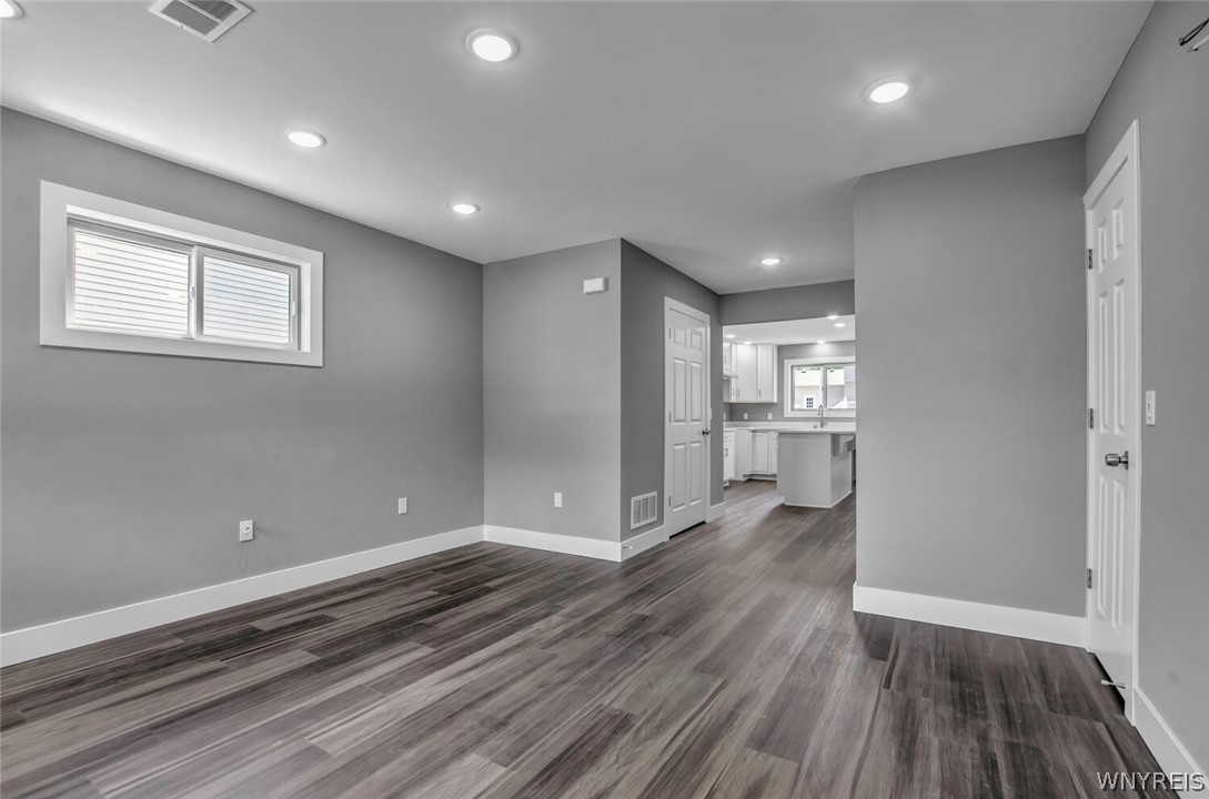 85 Harding Road Buffalo, NY 14220 - Photo 4 of 46