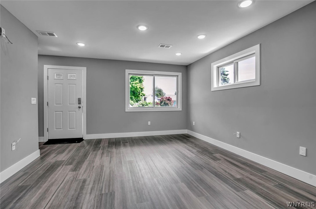 85 Harding Road Buffalo, NY 14220 - Photo 6 of 46