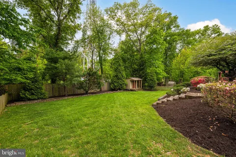 a view of a house with a big yard