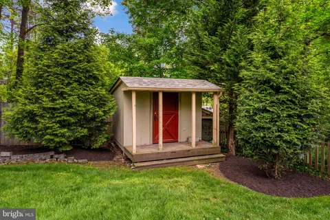 $625,000 | 5626 Fort Corloran Drive, Burke, VA 22015