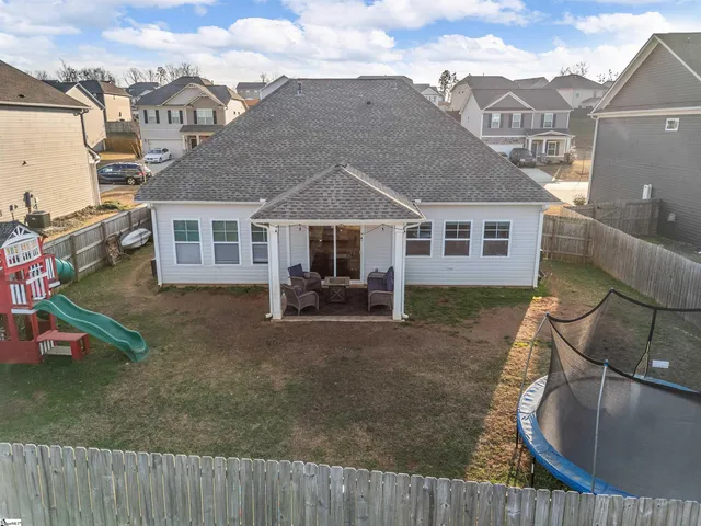 $325,000 | 642 Grantleigh Drive, Duncan, SC 29334