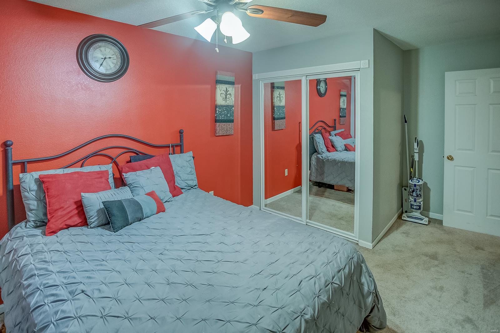 618 Hollywood Heights Road Caseyville, IL 62232 - Photo 15 of 32 Gallery Image 15
