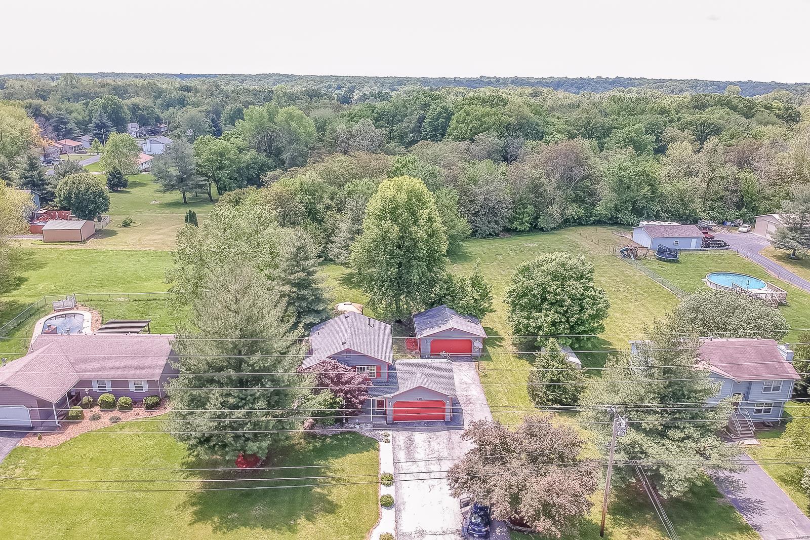618 Hollywood Heights Road Caseyville, IL 62232 - Photo 29 of 32 Gallery Image 29