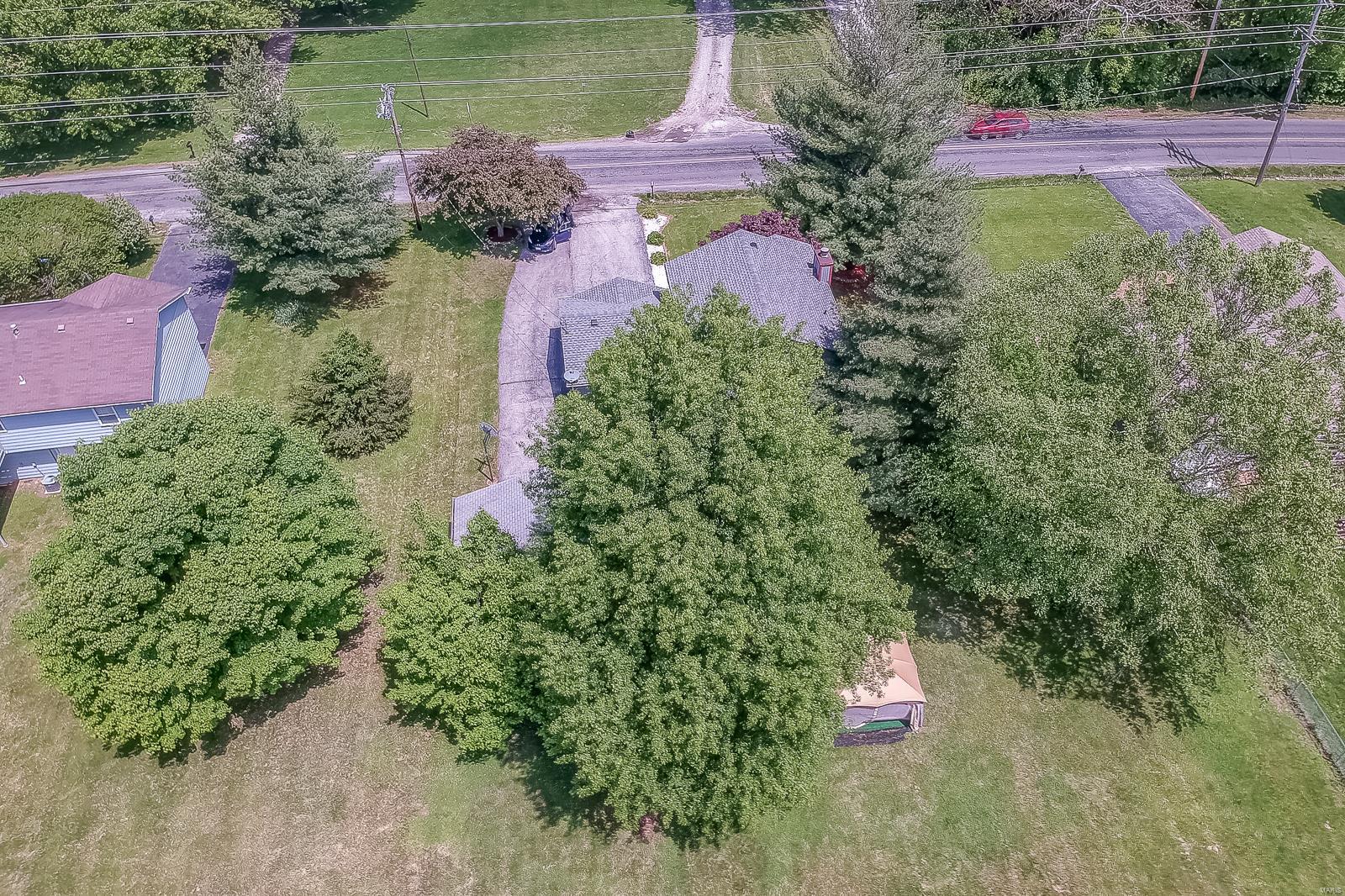 618 Hollywood Heights Road Caseyville, IL 62232 - Photo 30 of 32 Gallery Image 30