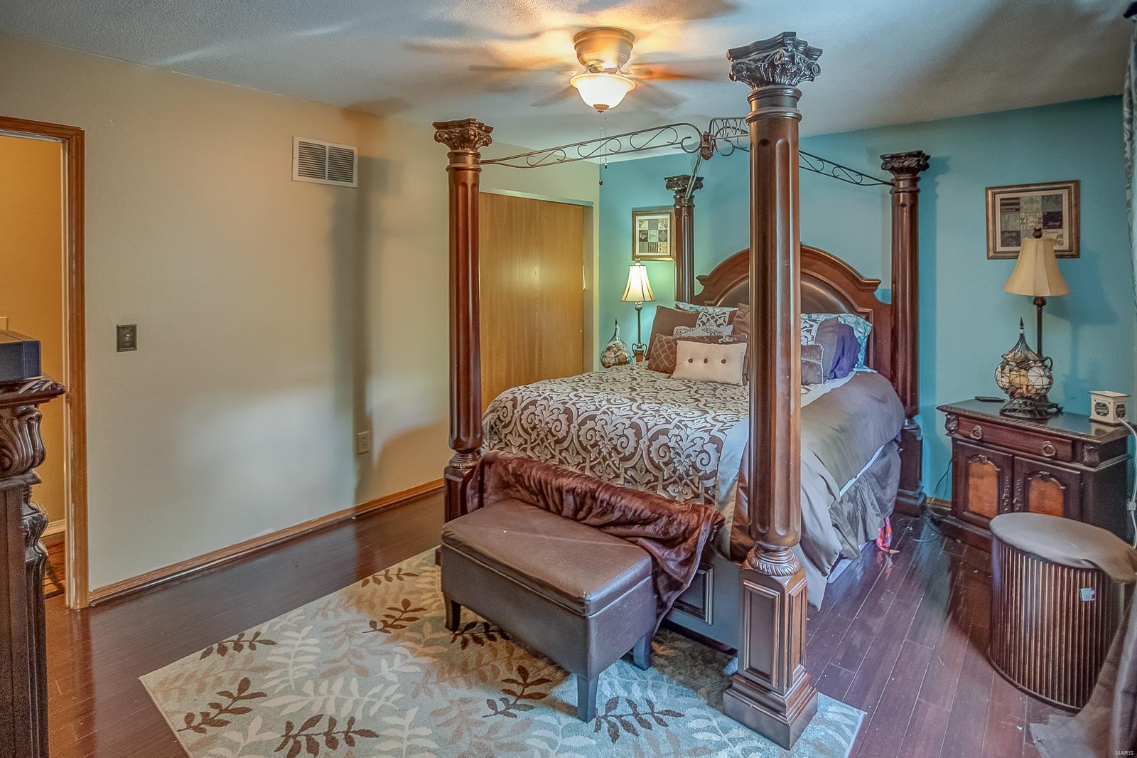 618 Hollywood Heights Road Caseyville, IL 62232 - Photo 10 of 32 Gallery Image 10