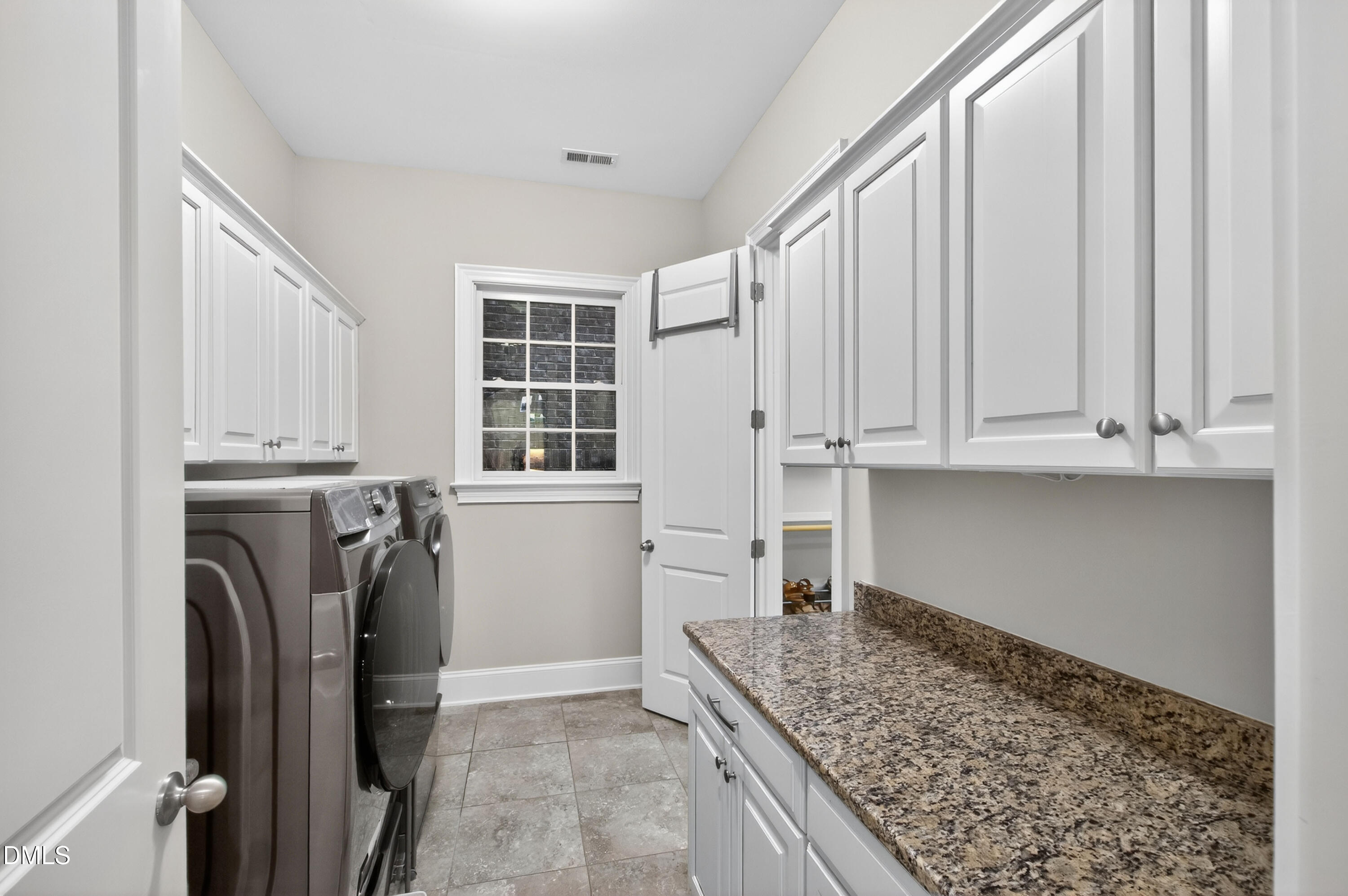 4167 English Garden Way Raleigh, NC 27612 - Photo 32 of 55 English (30)