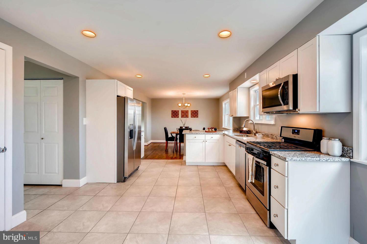 8214 Brattle Road Baltimore, MD 21208 - Photo 12 of 28 Interior (General)