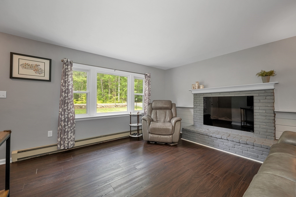 44 High Street Stratham, NH 03885 - Photo 16 of 42