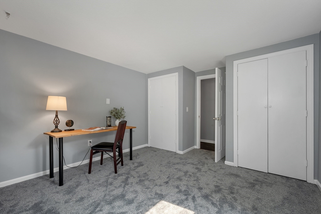 44 High Street Stratham, NH 03885 - Photo 19 of 42