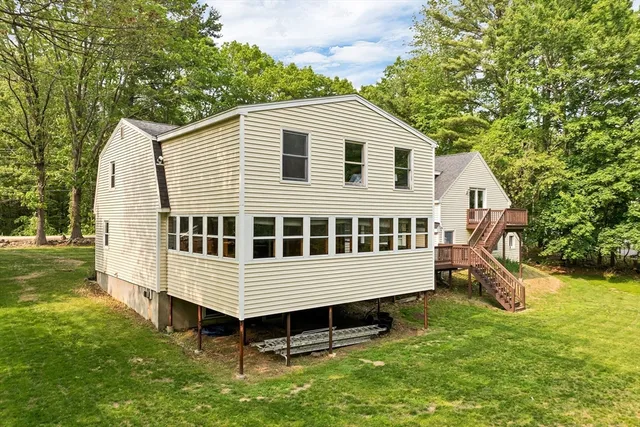$699,900 | 44 High Street, Stratham, NH 03885