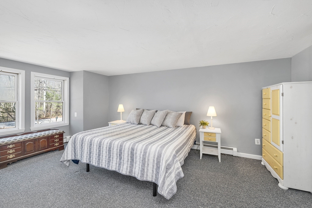 44 High Street Stratham, NH 03885 - Photo 27 of 42