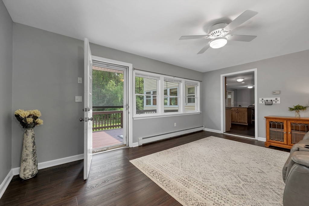 44 High Street Stratham, NH 03885 - Photo 5 of 42