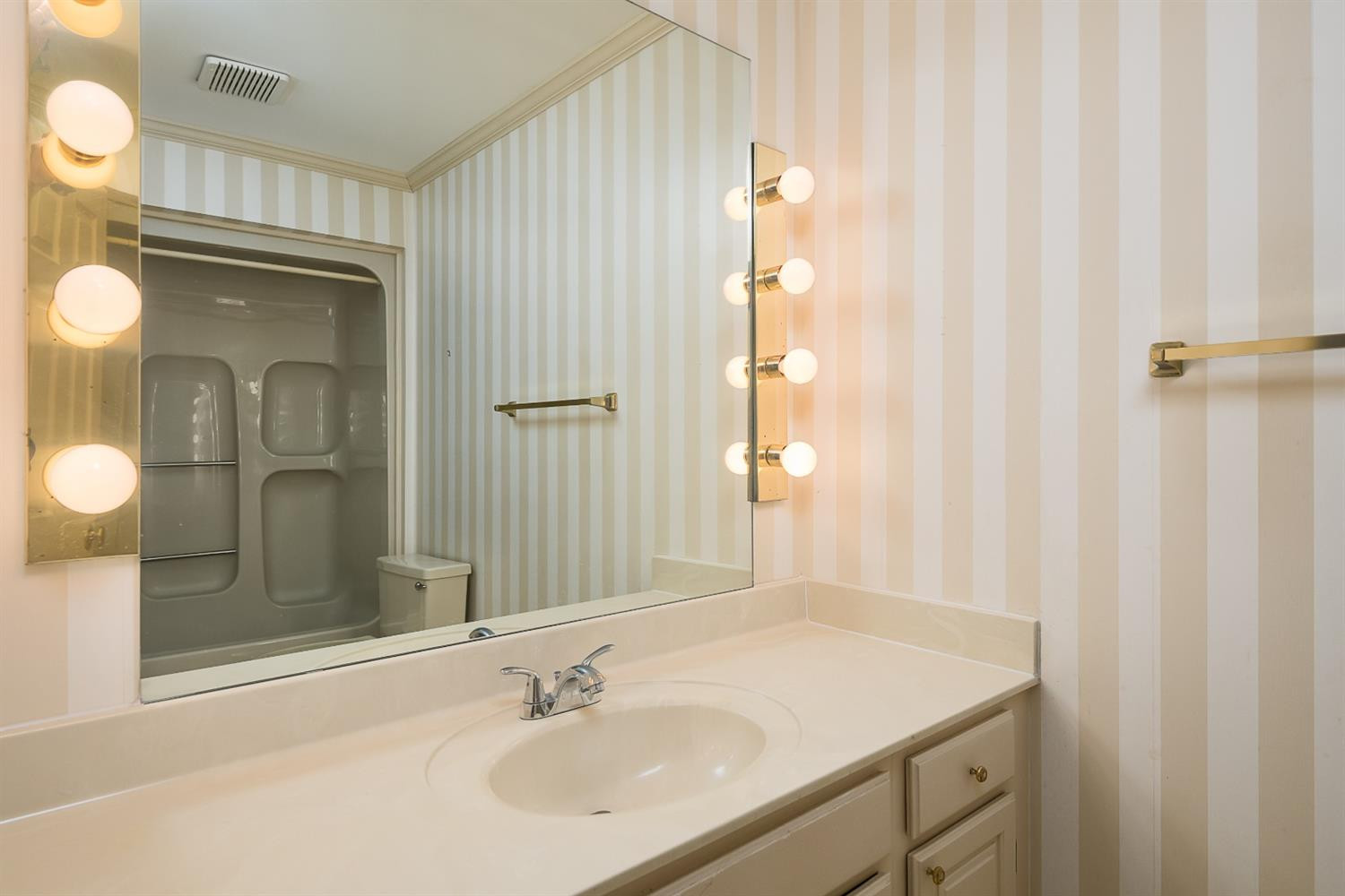 1129 Turkey Foot Road, Unit 10 Lexington, KY 40502 - Photo 23 of 25 Photo 23