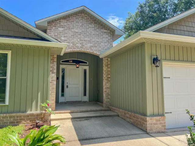$2,025 | 4906 Landmark Lane, Pace, FL 32571