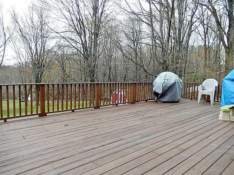 282 Oakville Road Beaver Falls, PA 15010 - Photo 17 of 19 Patio/Deck.
