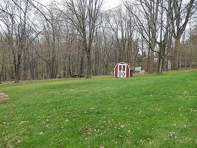282 Oakville Road Beaver Falls, PA 15010 - Photo 18 of 19 Yard/Garden.
