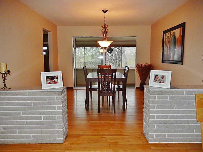282 Oakville Road Beaver Falls, PA 15010 - Photo 4 of 19 Dining Room.
