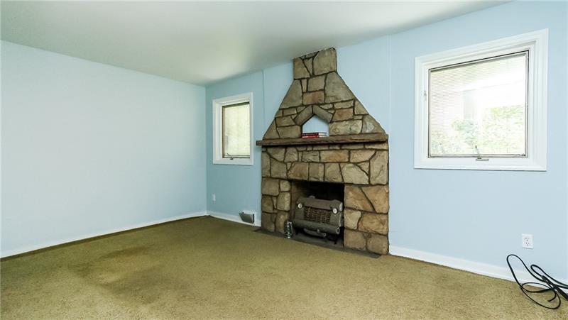 578 Kelso Road Pittsburgh, PA 15243 - Photo 6 of 24