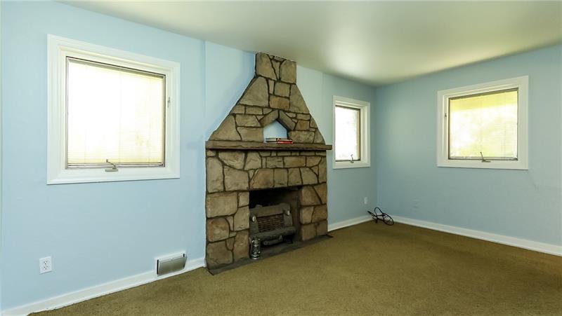 578 Kelso Road Pittsburgh, PA 15243 - Photo 7 of 24
