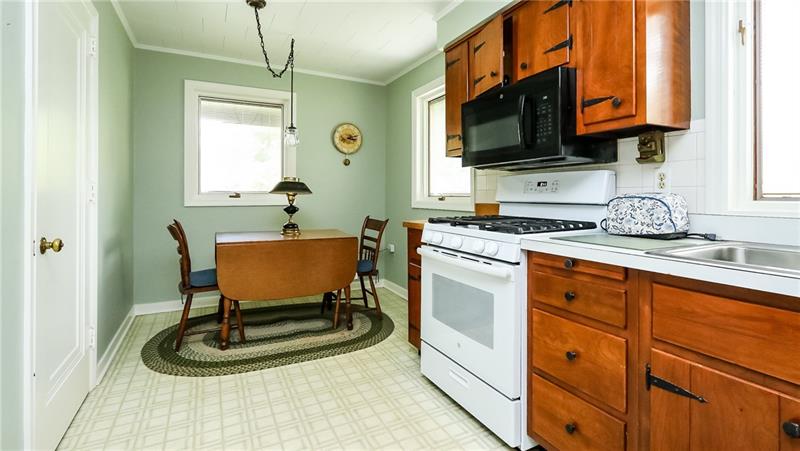578 Kelso Road Pittsburgh, PA 15243 - Photo 8 of 24