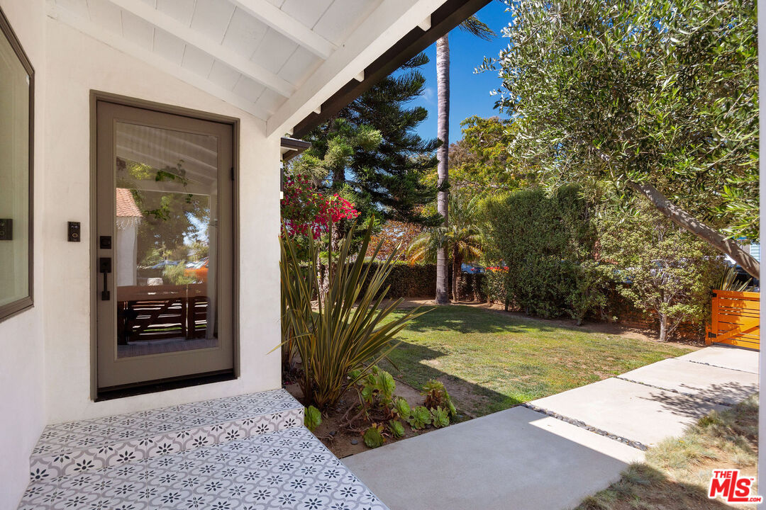 3925 Alla Road Los Angeles, CA 90066 - Photo 35 of 41 Gallery Image 35