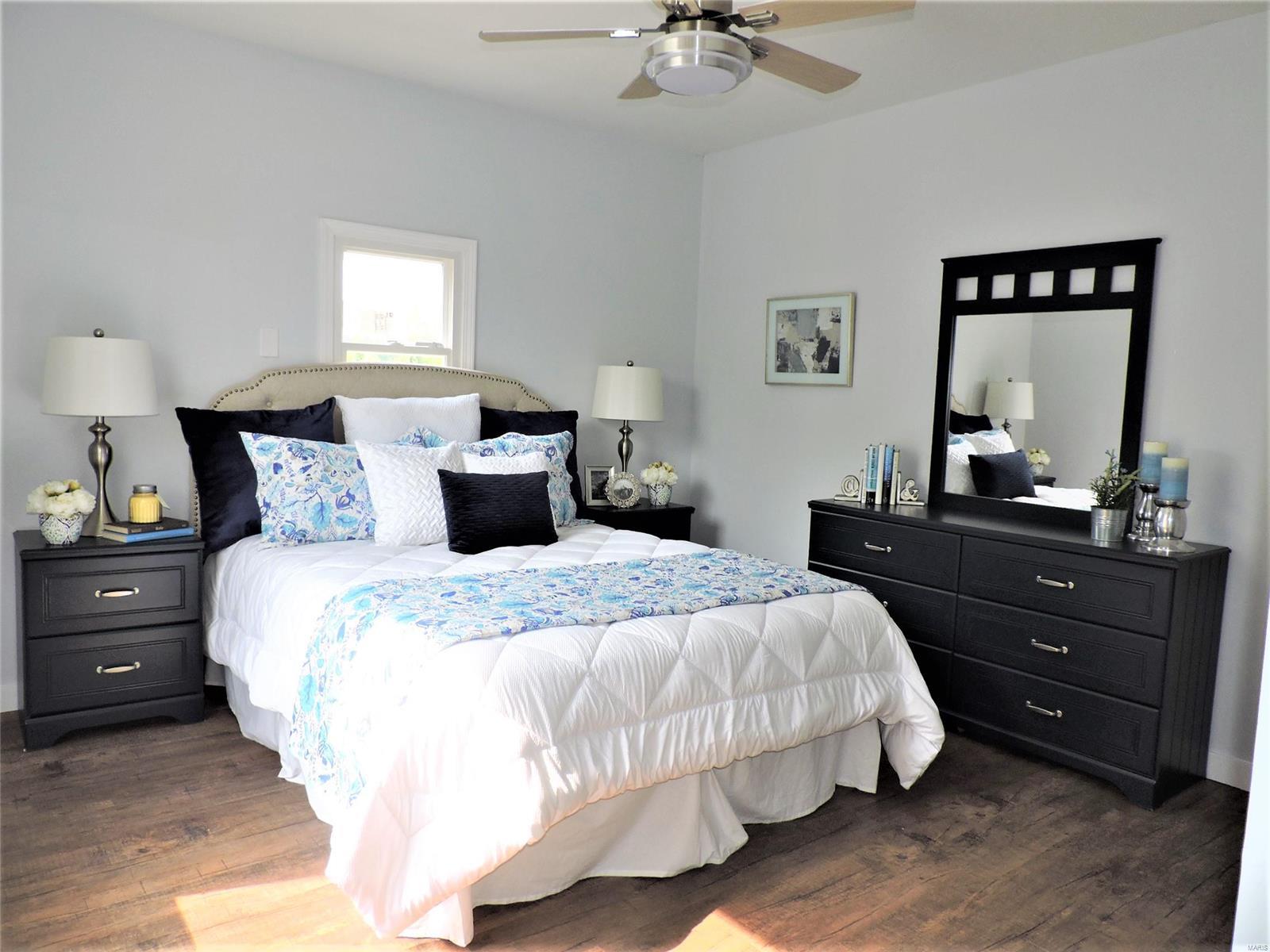 1182 Hackmann Road O'Fallon, MO 63366 - Photo 16 of 32