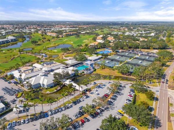 $329,900 | 905 Barclay Court, Venice, FL 34293