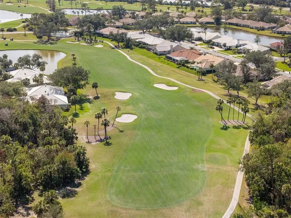 $329,900 | 905 Barclay Court, Venice, FL 34293