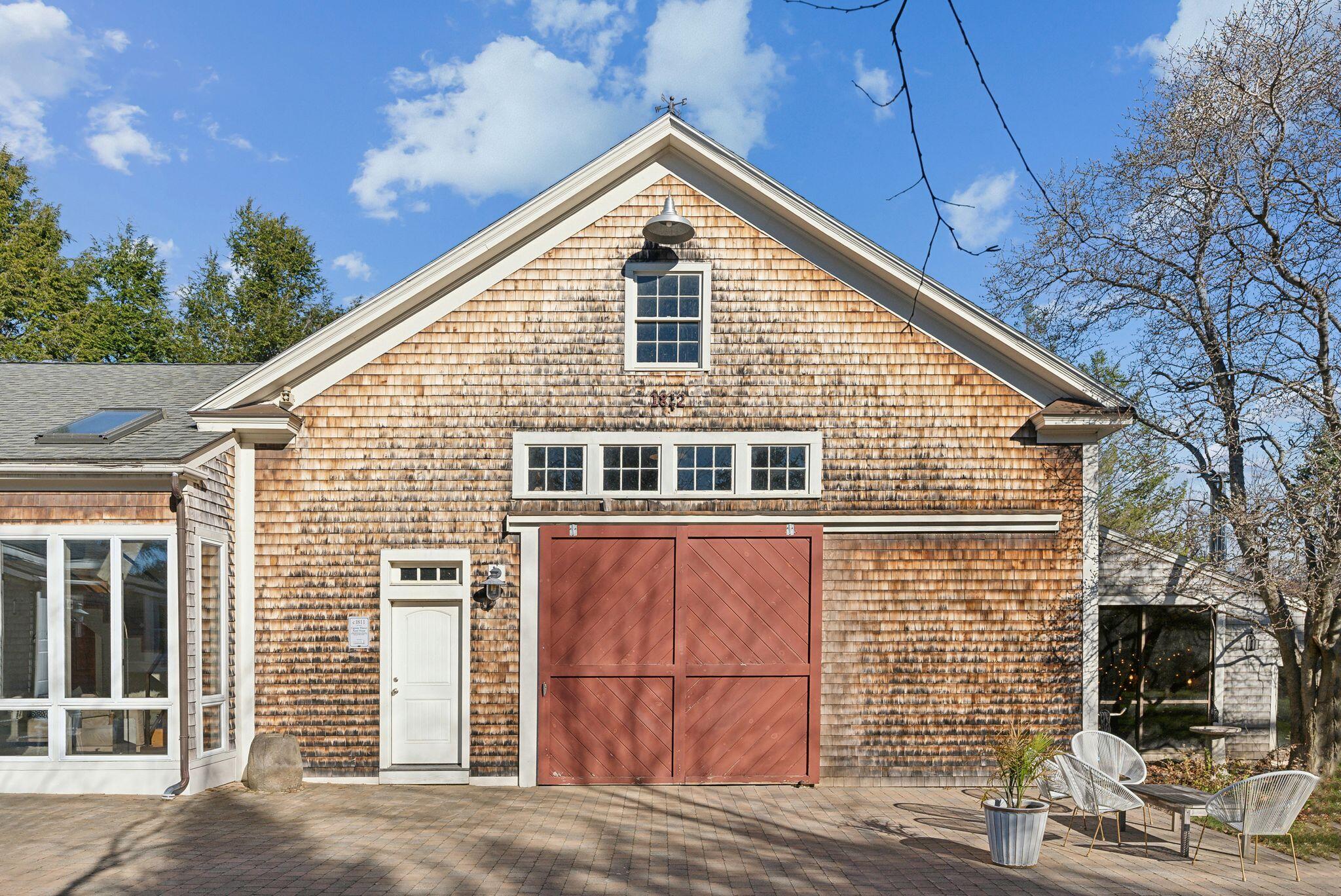274 Mitchell Road Cape Elizabeth, ME 04107 - Photo 17 of 21 Barn