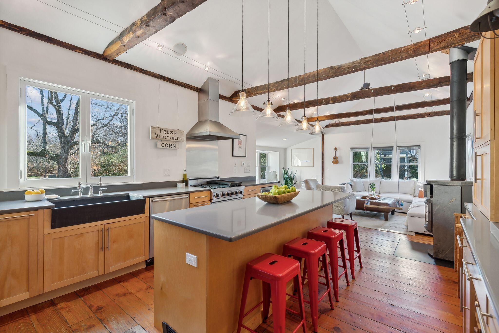 274 Mitchell Road Cape Elizabeth, ME 04107 - Photo 2 of 21 Kitchen