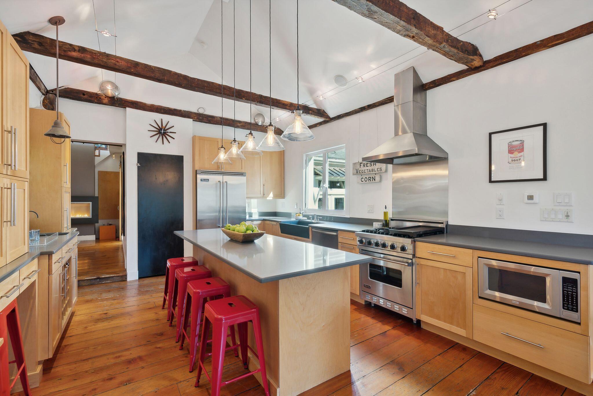 274 Mitchell Road Cape Elizabeth, ME 04107 - Photo 5 of 21 Kitchen