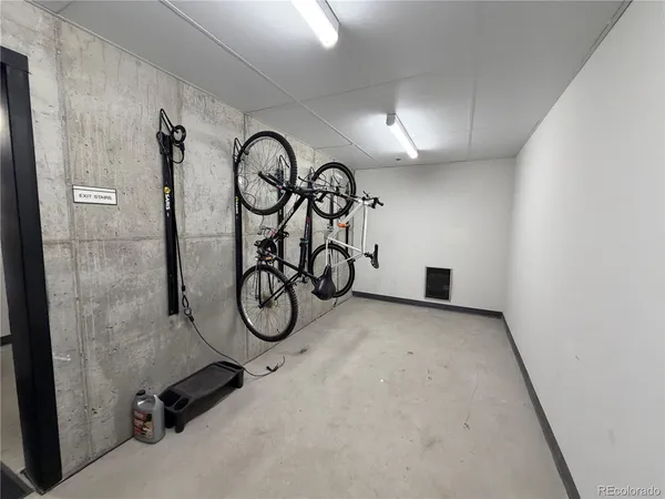 $2,495 | 2120 North Downing Street, Unit 304, Denver, CO 80205