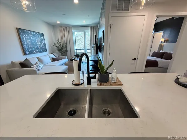 $2,495 | 2120 North Downing Street, Unit 304, Denver, CO 80205