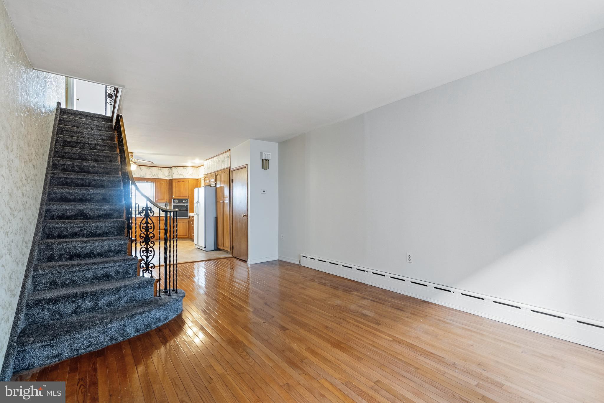 909 Watkins Street Philadelphia, PA 19148 - Photo 3 of 24